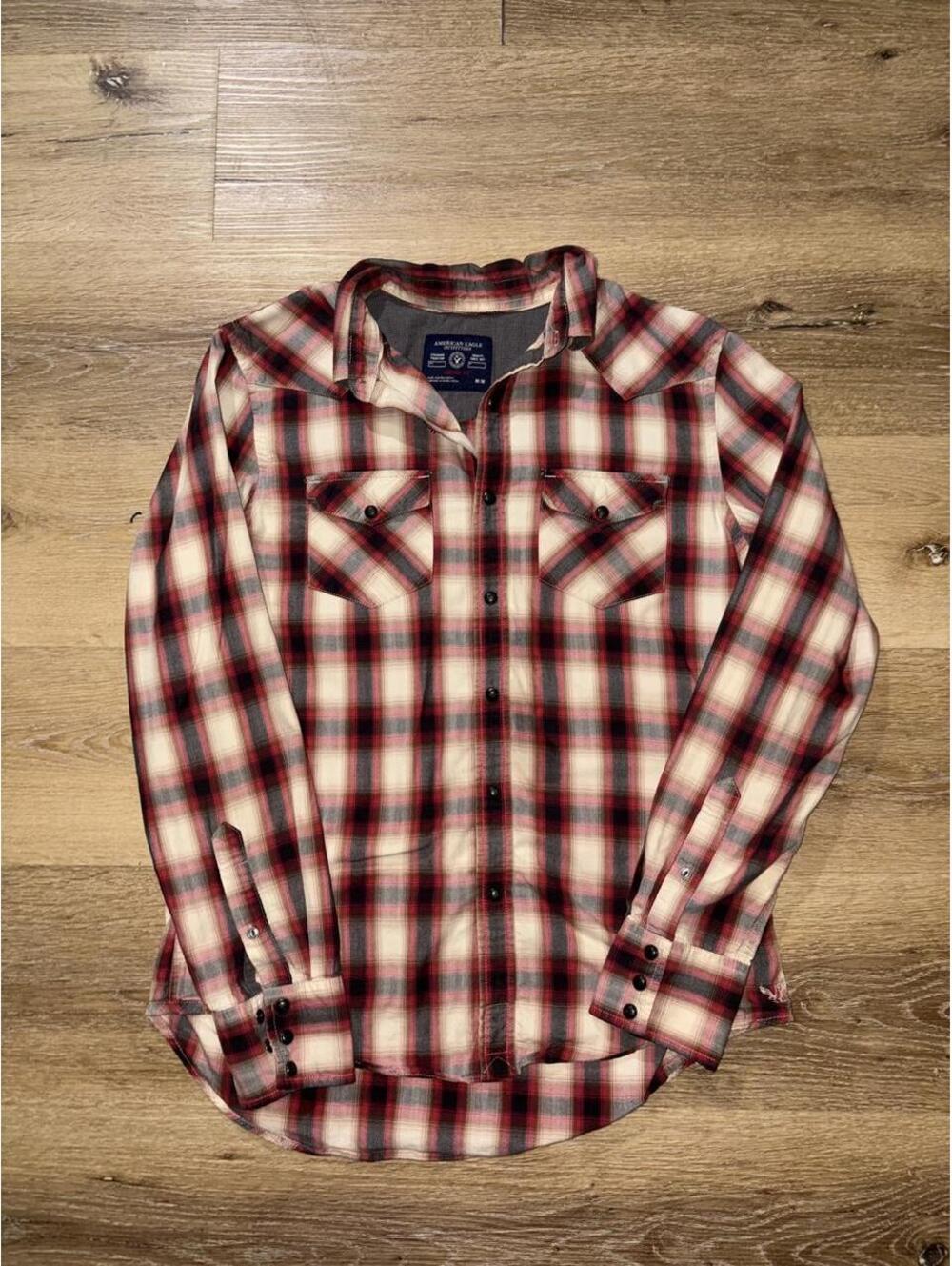 American Eagle Vintage Fit Plaid Western Shirt — Men’s Medium